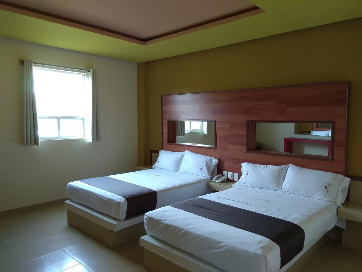 Hotel Rubi Manzanillo Exteriör bild